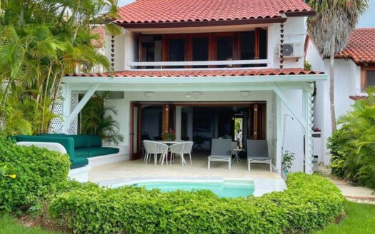 Tennis Villa — Elegancia y confort en Punto de Villa